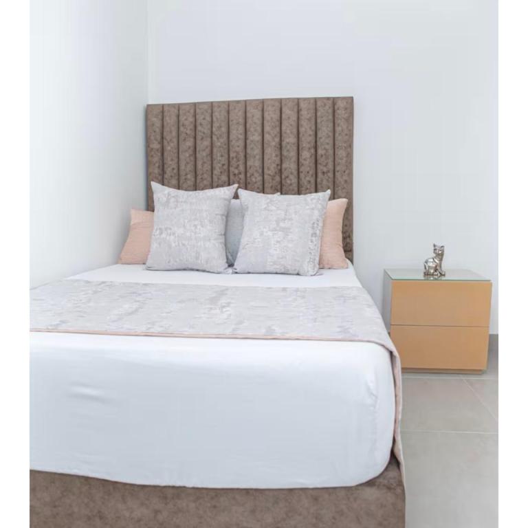 Apartahotel Ginebra central cerca laureles - Three-Bedroom Deluxe Apartment - 7