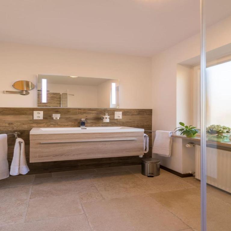 Ferienhaus mit 6 Appartements in Grainau - Ferienhaus mit 6 Schlafzimmern - 32