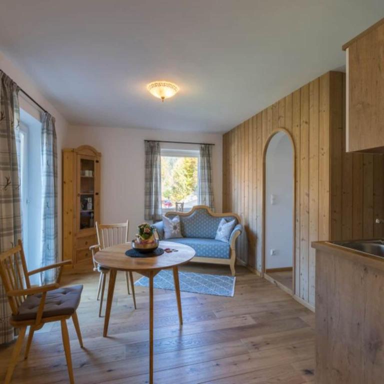 Ferienhaus mit 6 Appartements in Grainau - Ferienhaus mit 6 Schlafzimmern - 20
