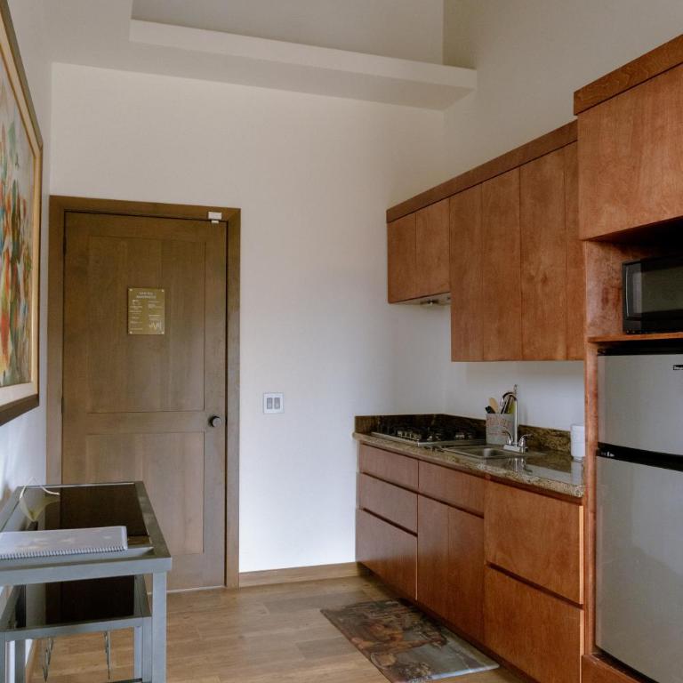 Hacienda Martlot - Deluxe Double Room with Balcony - 8