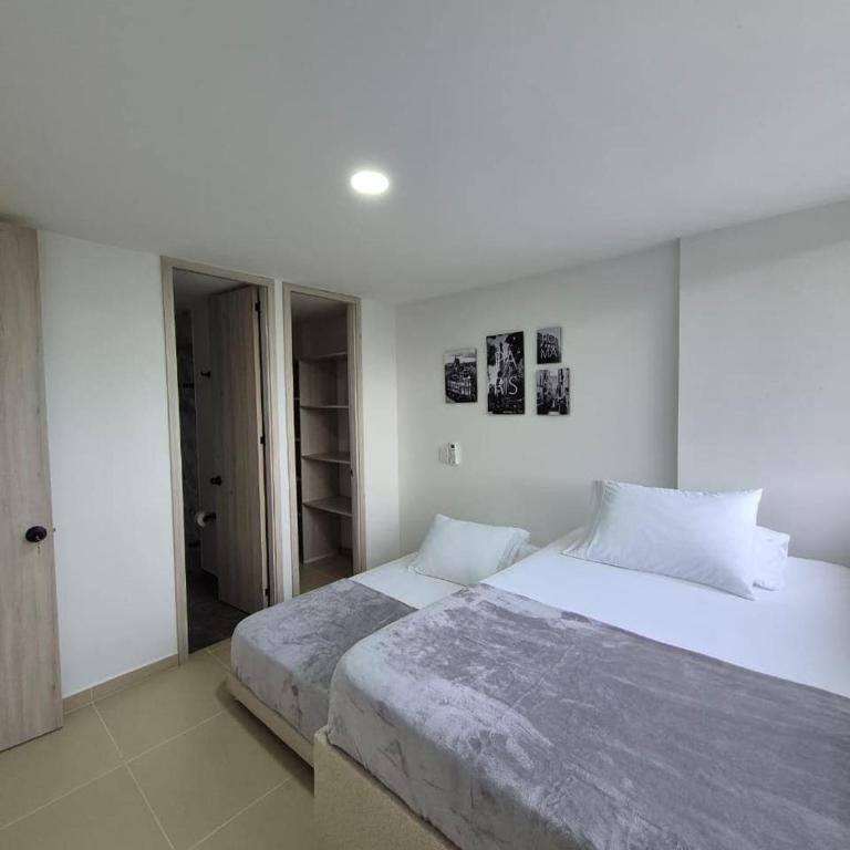 Apartasol Moderno bajo el Sol de Santa Fe - Two-Bedroom Apartment - 38