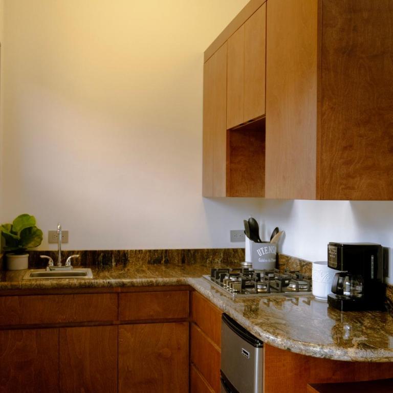 Hacienda Martlot - Deluxe Double Room with Balcony - 11