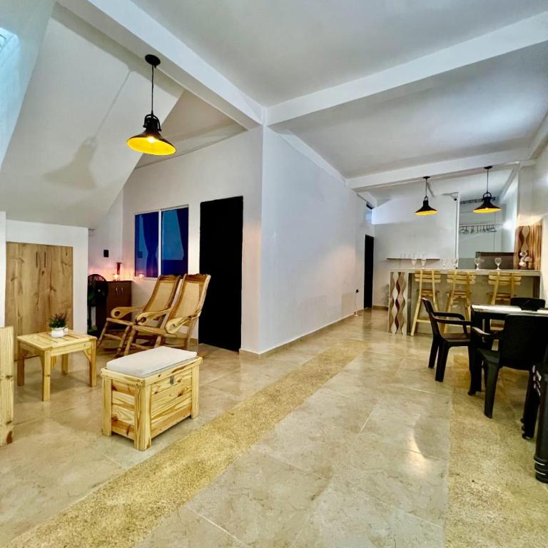 Alojamiento familiar con apartamentos independientes - Two-Bedroom Apartment - 4