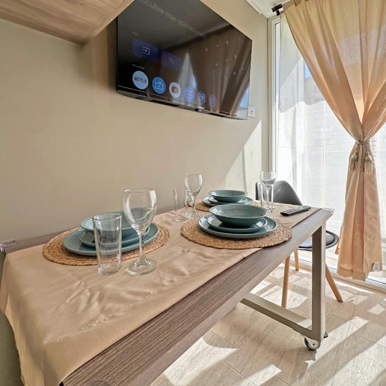 Condor Premium Terrace and grill available Wi-Fi 32-inch TV - Studio with Balcony - 25