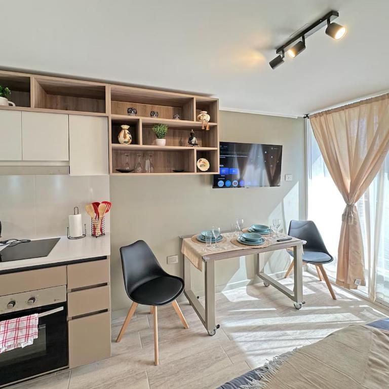 Condor Premium Terrace and grill available Wi-Fi 32-inch TV - Studio with Balcony - 27