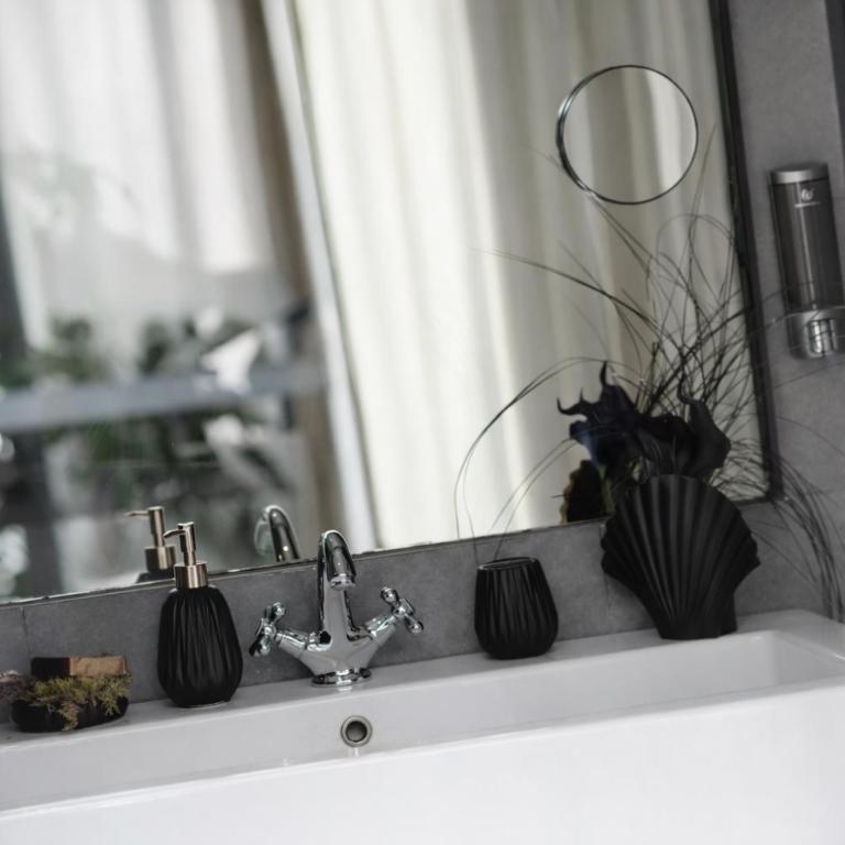 Entire Loft in Via Margutta 2BR -2BA Private steam bath Inside The loft - Two-Bedroom Apartment - 18