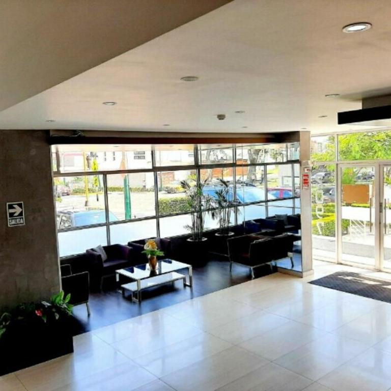 Unidos en Familia - Three-Bedroom Apartment - 3