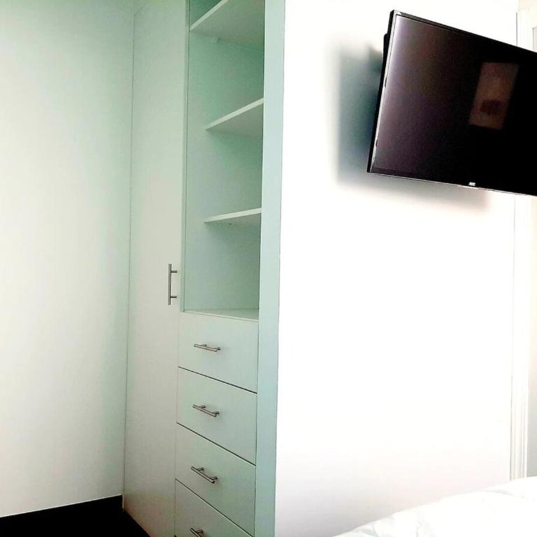 Unidos en Familia - Three-Bedroom Apartment - 19