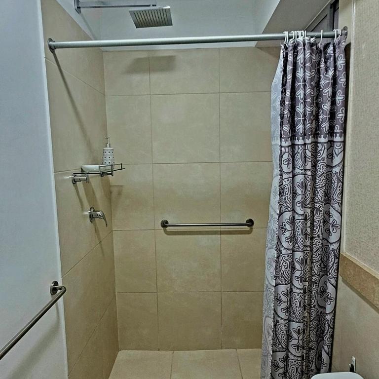 Unidos en Familia - Three-Bedroom Apartment - 34