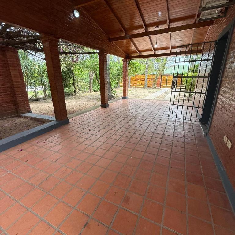 Chalet con piscina a cuadras de la playa - Casa de 3 dormitorios - 17