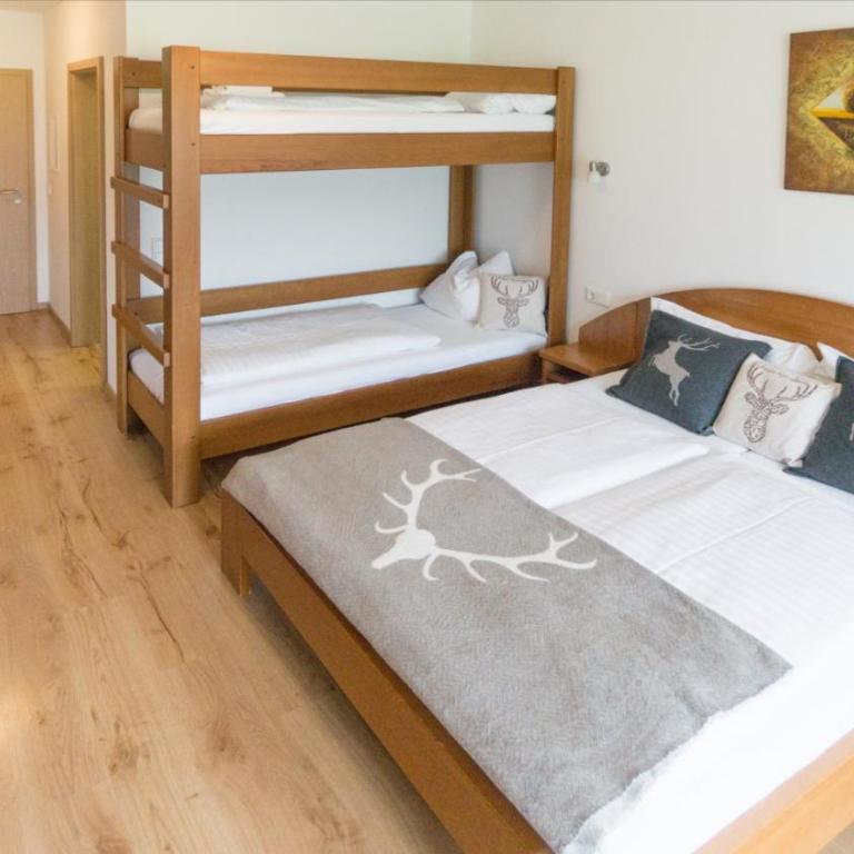 Praga Apartments & Restaurant Zell am See-Kaprun - Studio - 3
