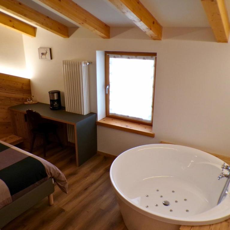 Agri B&B Paganella Relax and Gourmet - Suite con bañera de hidromasaje - 5