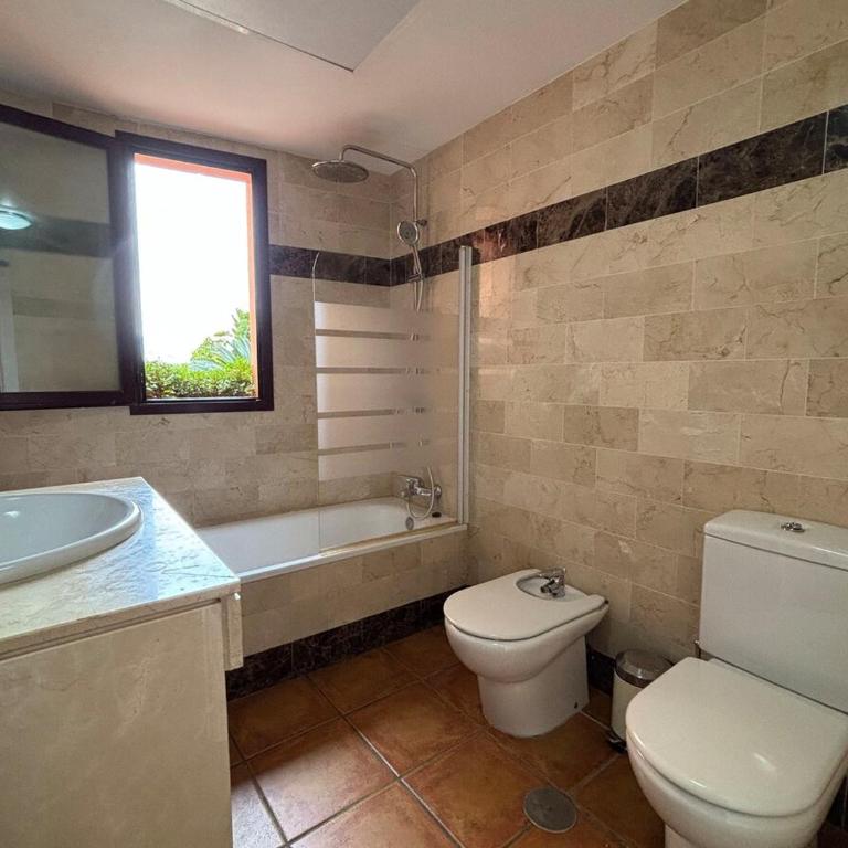 El Paraiso Golf, Marbella - Zest Holiday Lettings - Apartamento de 2 dormitorios con balcón - 9