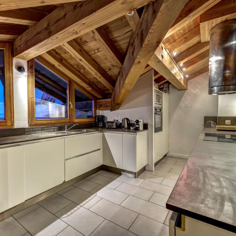 Chosalets - Chalet 200m2 Cheminee Jacuzzi Sauna Vues - Chalet - 9