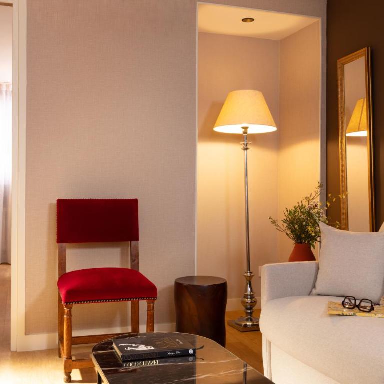 Hotel Des Deux Continents - Suite - 4