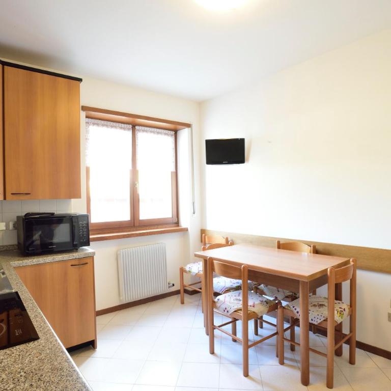 Apart Erica - Appartamento con 2 Camere da Letto - 2