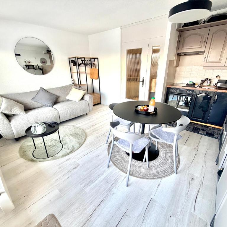 Vincenzo appart, Studio Confortable à Nendaz, accès Direct au Télécabine de Tracouet et Parking Souterrain Inclus - One-Bedroom Apartment - 6