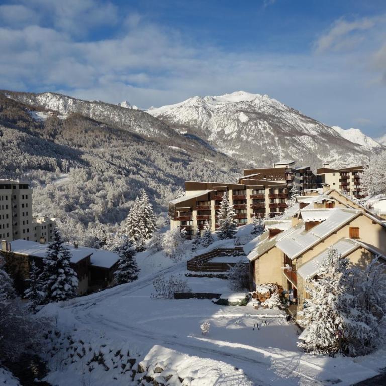 SERRE CHEVALIER Beau T3 balcon vue panoramique expo sud - Appartement 2 Chambres avec Vue sur la Montagne - 1