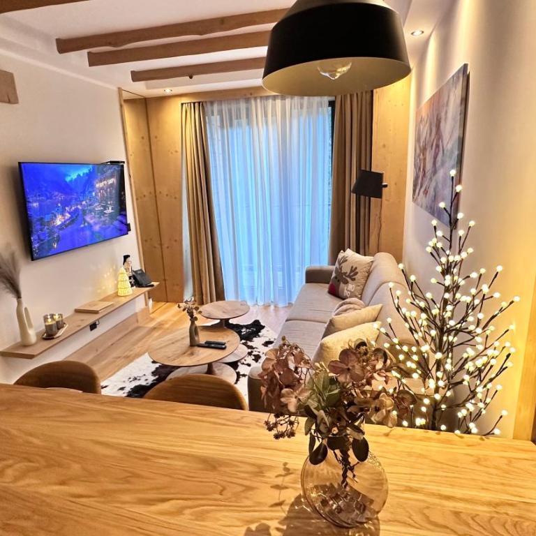 Snowfall Luxury Suites Jahorina - One-Bedroom Apartment with Balcony and Mountain View - 11
