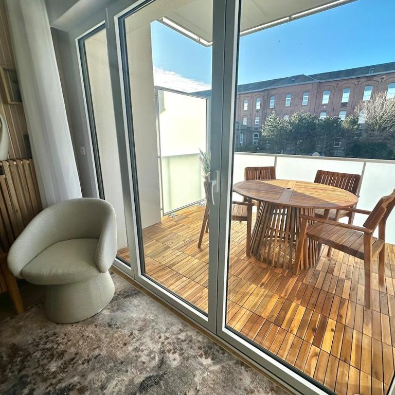 Margarita - Superbe appartement T2 avec parking et terrasse à 2 pas de la plage - Superior One-Bedroom Apartment with Balcony - 7