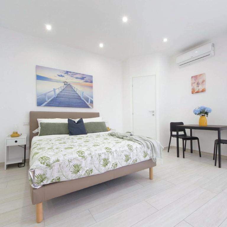 Attico con balcone - Mare e Comfort - Appartamento con 1 Camera da Letto - 1