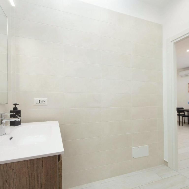 Attico con balcone - Mare e Comfort - Appartamento con 1 Camera da Letto - 14