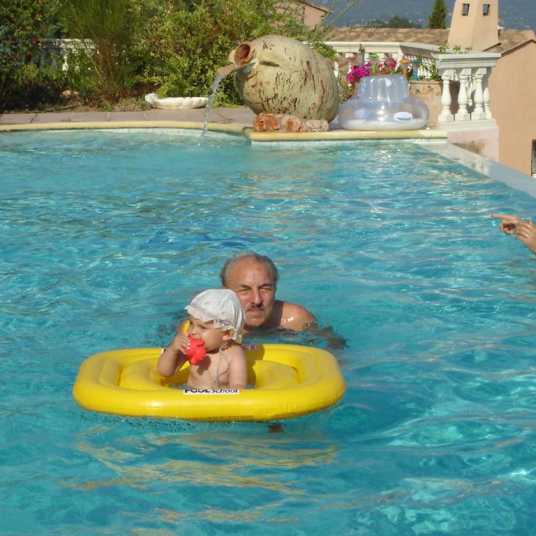 La Bastide Fleurie - Appartamento con Vista Piscina - 29