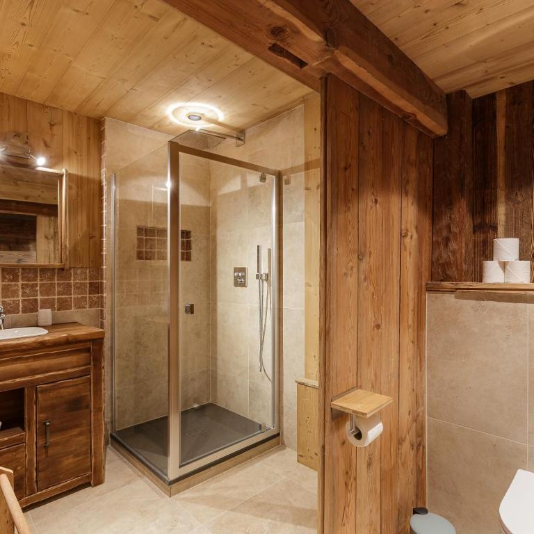 Lavancher - Chalet 400m2 Ferme 1803 renovee Sauna Billard - Chalet - 28
