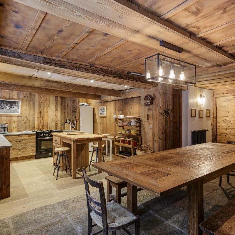 Lavancher - Chalet 400m2 Ferme 1803 renovee Sauna Billard - Chalet - 13