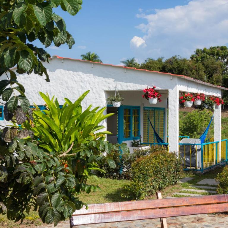 LA QUERENDONA - Alojamiento cafetero - Quadruple Room with Mountain View - 2