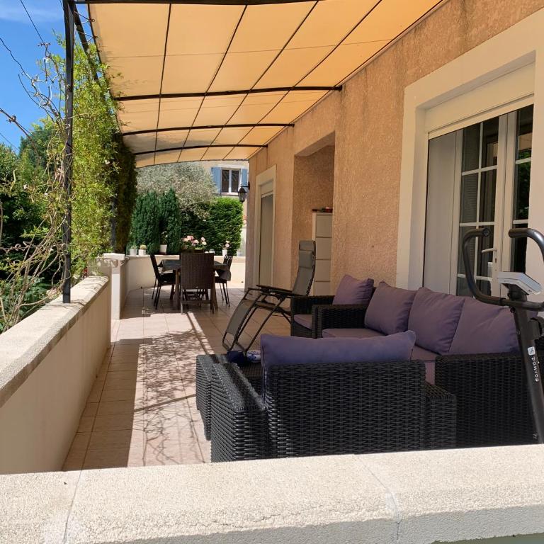 Villa avec piscine privée à Avignon - Villa with Private Pool - 5