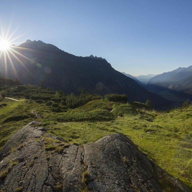 Apart Alpen - Apartment mit 2 Schlafzimmern und Bergblick - 33