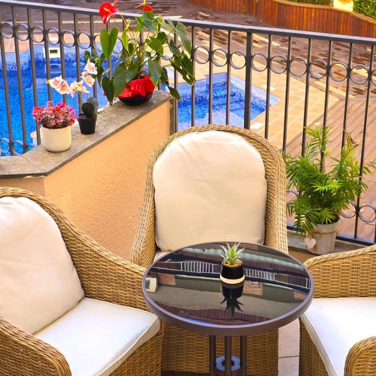 NEXTHOME Chill Out & Pool City Center - Apartamento de 2 dormitorios - 3