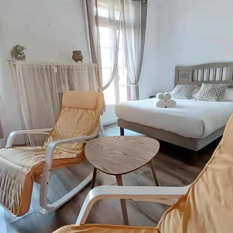 Apt 8, 2ème étage, charmant studio climatisé, tout confort avec terrasse ensoleillée plein sud - Apartment mit 1 Schlafzimmer - 11