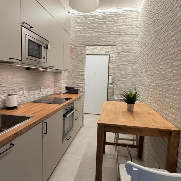 QueenSud - One-Bedroom Apartment - 20