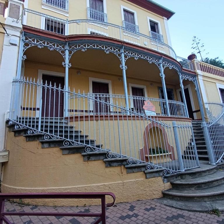 Apt 9, 2ème étage, magnifique T2 d'environ 45m2, climatisé avec une large terrasse plein sud - Appartamento con 1 Camera da Letto - 10