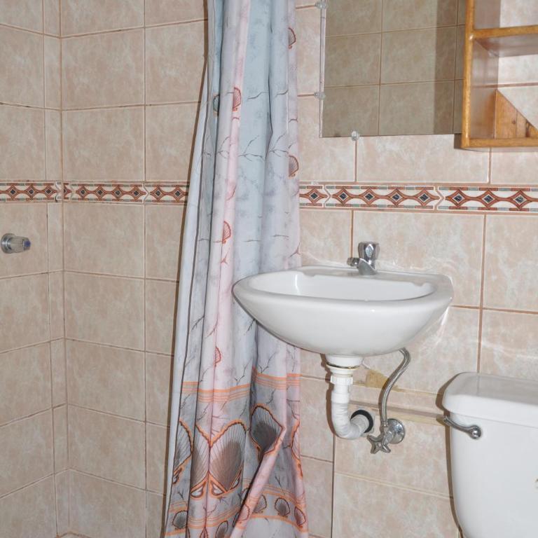 A Welcome Break Hostal - Single Room with Private Bathroom - 1