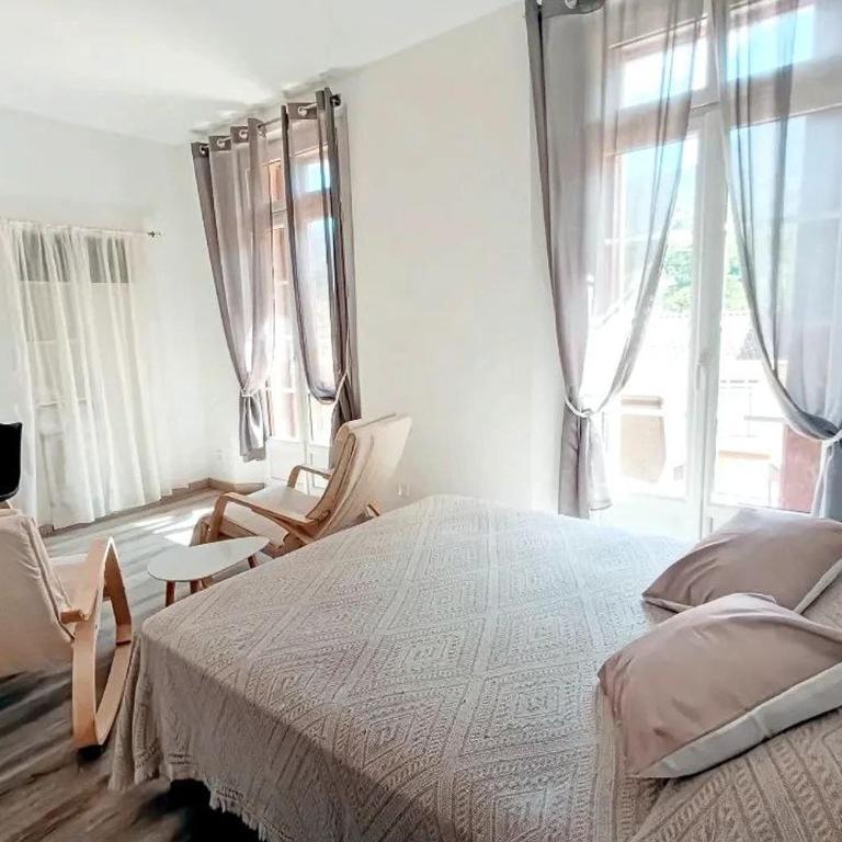 Apt 7, 2ème étage, Studio de 24 m2 avec terrasse plein sud, - One-Bedroom Apartment - 2