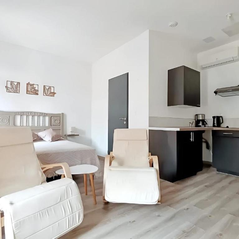 Apt 7, 2ème étage, Studio de 24 m2 avec terrasse plein sud, - One-Bedroom Apartment - 11