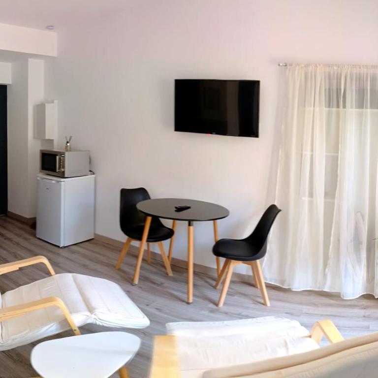 Apt 7, 2ème étage, Studio de 24 m2 avec terrasse plein sud, - One-Bedroom Apartment - 14