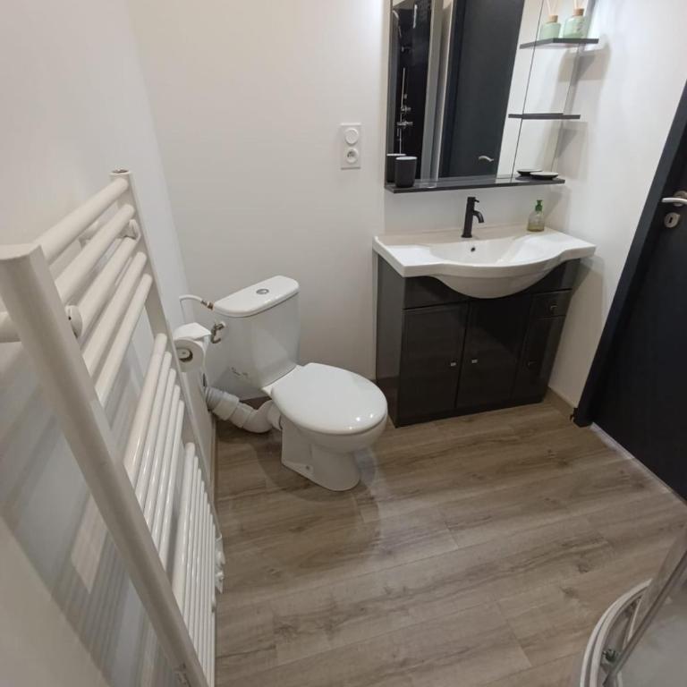Apt 7, 2ème étage, Studio de 24 m2 avec terrasse plein sud, - One-Bedroom Apartment - 15