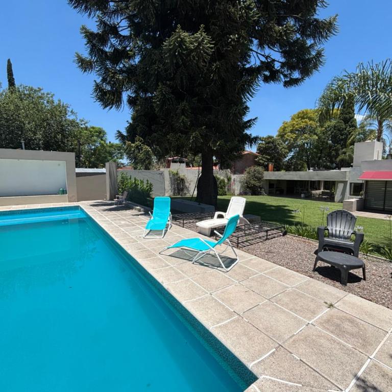 La mejor opción para tu estadía en Córdoba con amigos - Casa de 3 dormitorios - 1