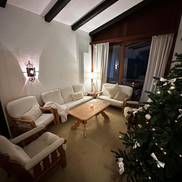 HappyLaax - Panoramic Penthouse - Pool, Sauna & Private Parking - Penthouse-Apartment - 25