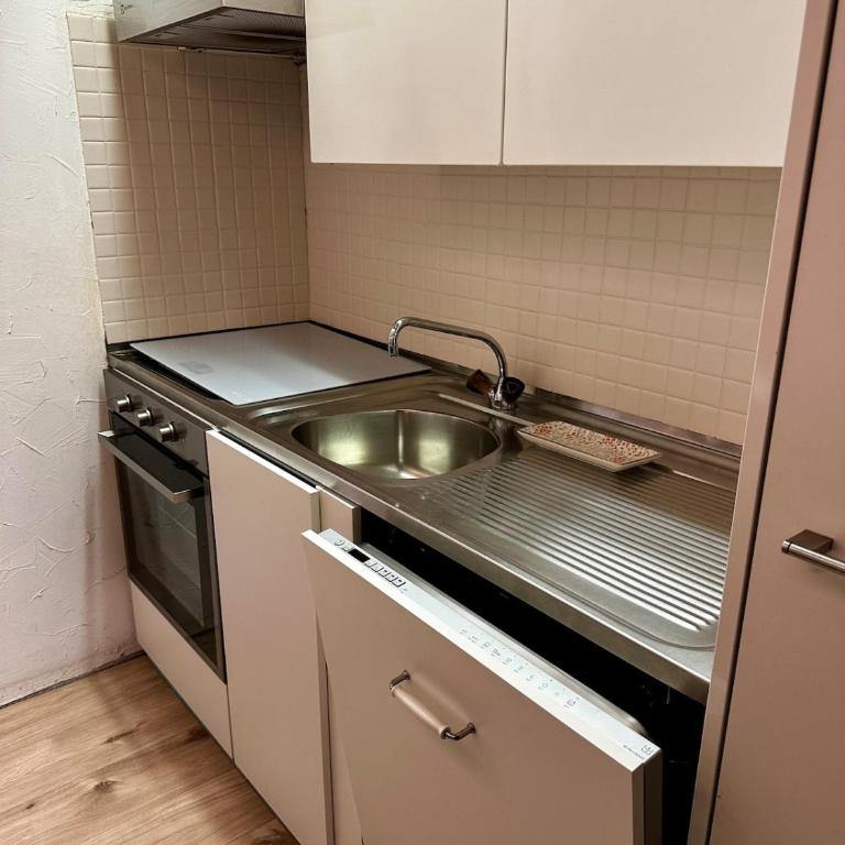 HappyLaax - Panoramic Penthouse - Pool, Sauna & Private Parking - Penthouse-Apartment - 23