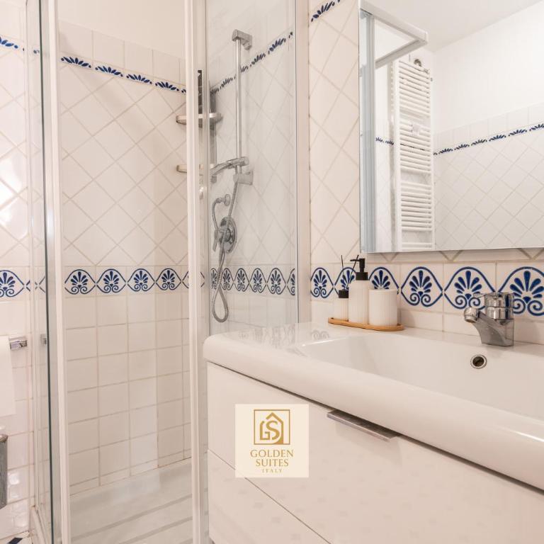 GoldenSuitesItaly Piazza Duomo Luxury Apartment 3 - Two-Bedroom Apartment - 19