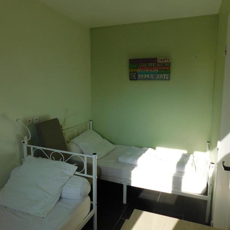 Bel appartement avec vue sur l'hippodrome - Two-Bedroom Apartment - 13