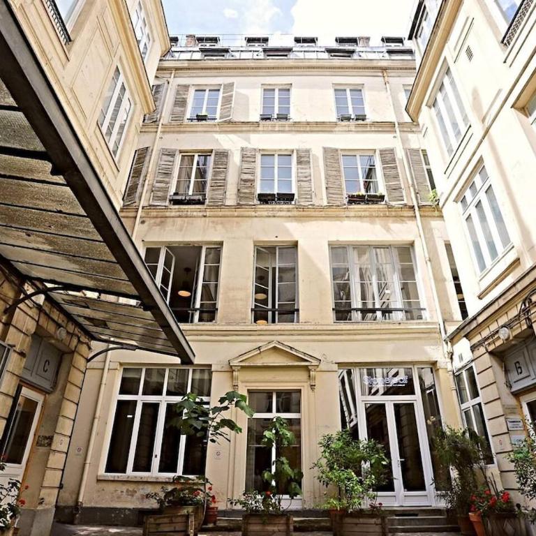 Air conditioning, calm & comfort in the heart of Paris Marais - One-Bedroom Apartment - 22