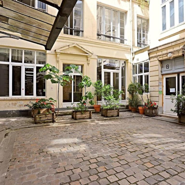 Air conditioning, calm & comfort in the heart of Paris Marais - One-Bedroom Apartment - 38