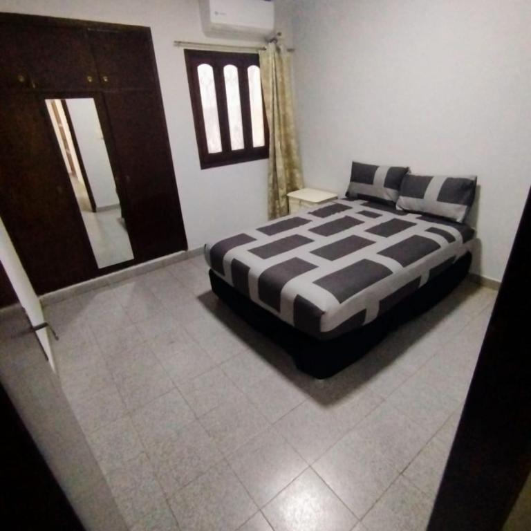casa zona centro Encarnación - Casa de 2 dormitorios - 1