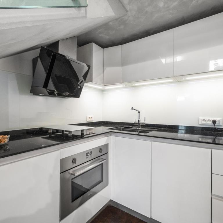 Le Coq Caroline - AC - Terrace - Border of Monaco - One-Bedroom Apartment - 21